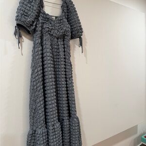 Endless Rose Textured Midi Dress